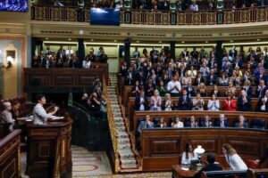 espana congreso debate decretos vivienda foto efe 1