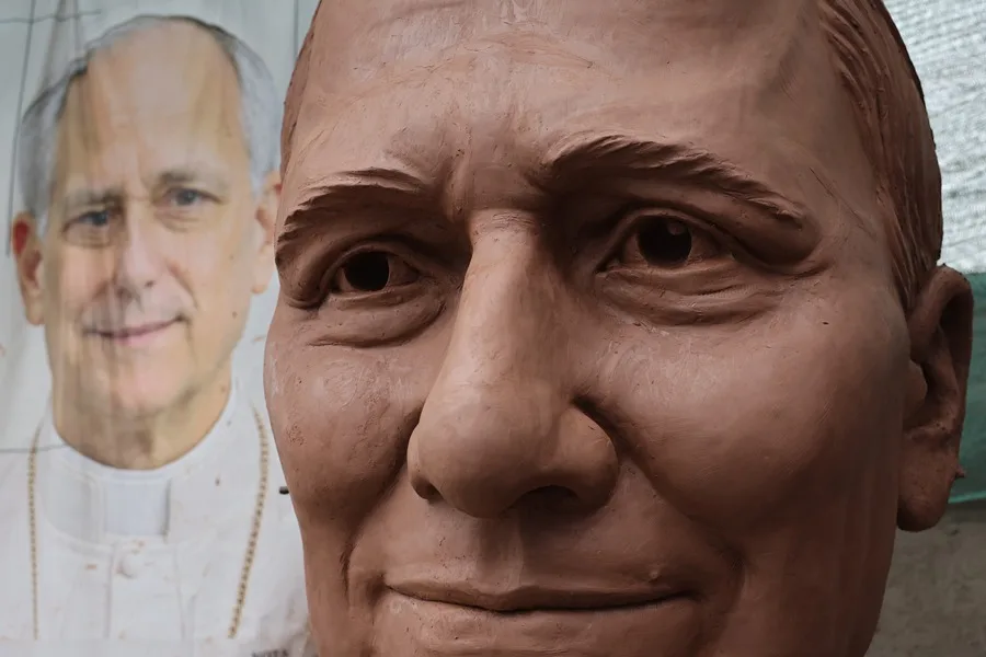 Perú construye estatua del papa León XIV de cara a su visita por el país 2 estatua papa