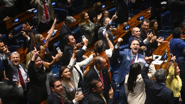 fin 6x1 senado brasil 14oct26
