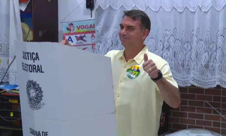 flavio bolsonaro votacion