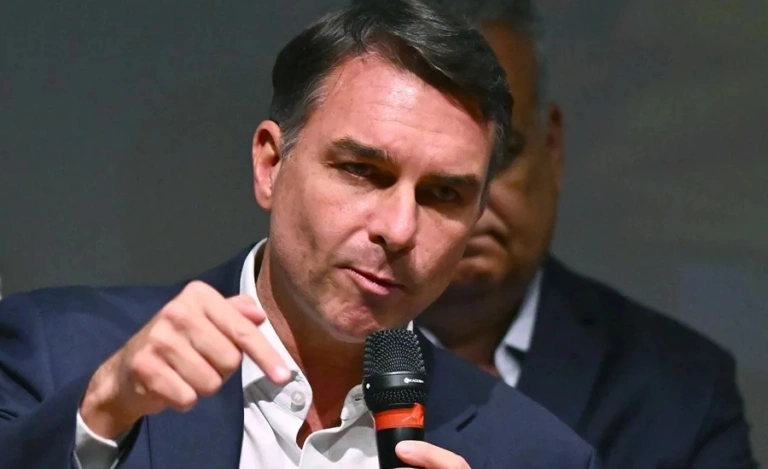 flavio microfono 2026