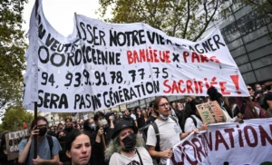 francia protestas estu01