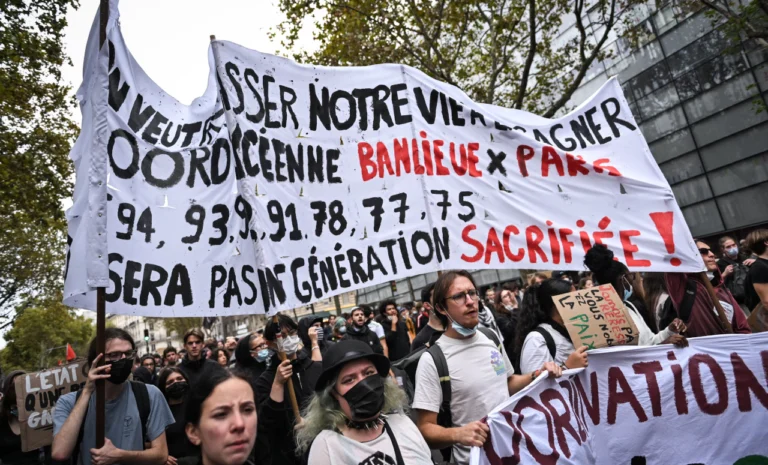francia protestas estu01