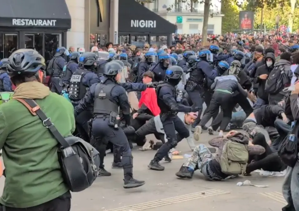 francia represion captura pantalla 1.jpg