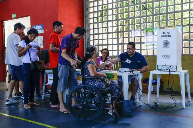 En imágenes: jornada electoral en Brasil transcurre con normalidad y gran afluencia 7 images 16.jpg