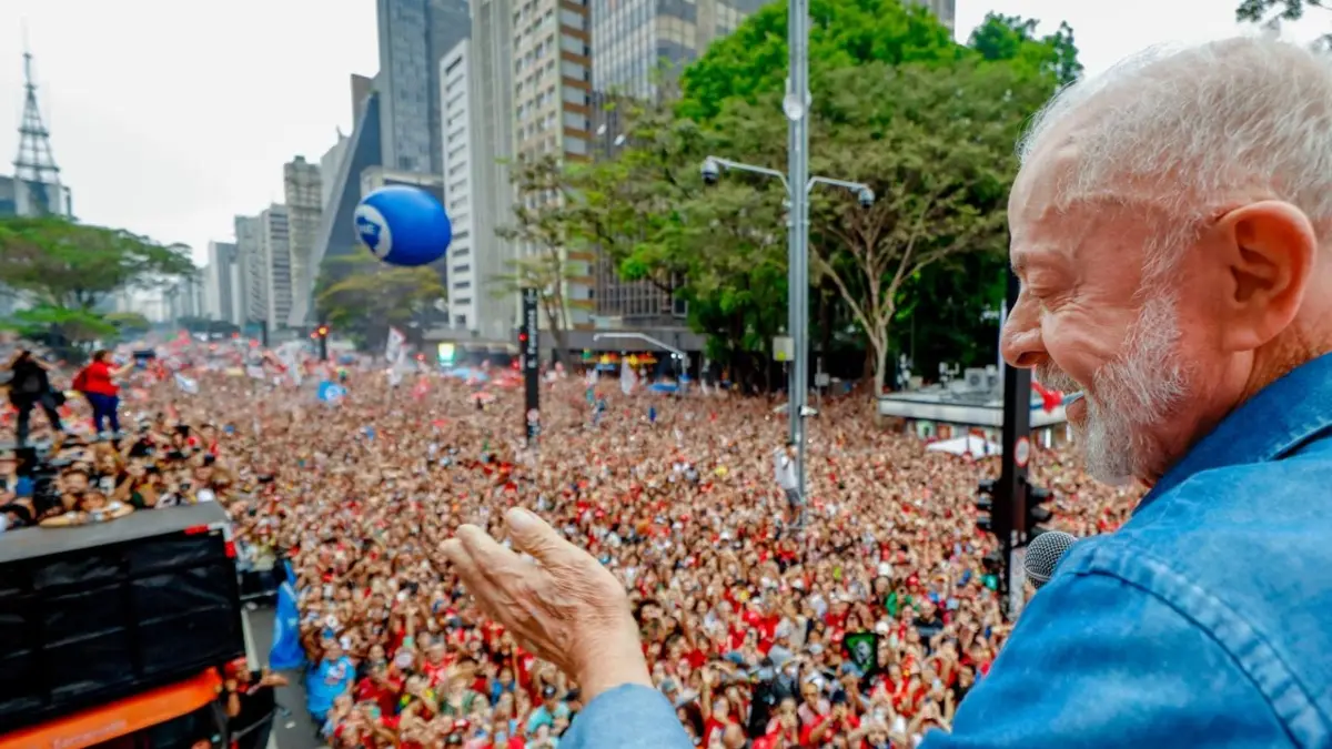 lula pueblo 11 oct26 4 x lula ok primer plano.jpg