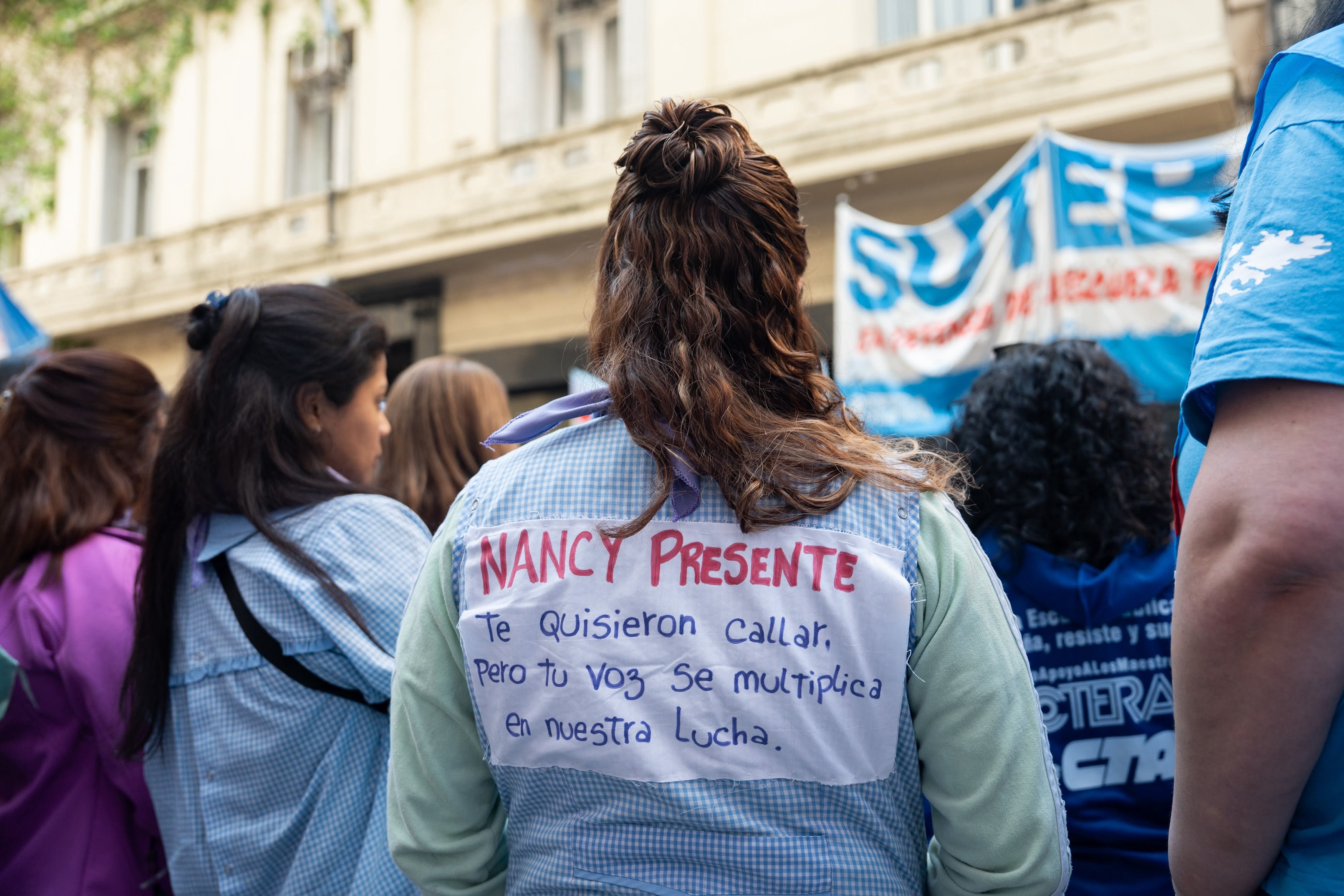 "Nos falta Nancy": paro nacional y marchas en Argentina tras feminicidio de maestra rural 2 nancy falta