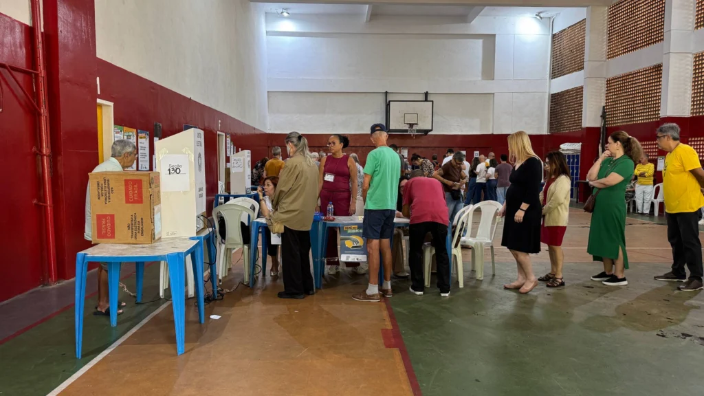 En imágenes: jornada electoral en Brasil transcurre con normalidad y gran afluencia 3 photo 2026 10 04 08 43 35