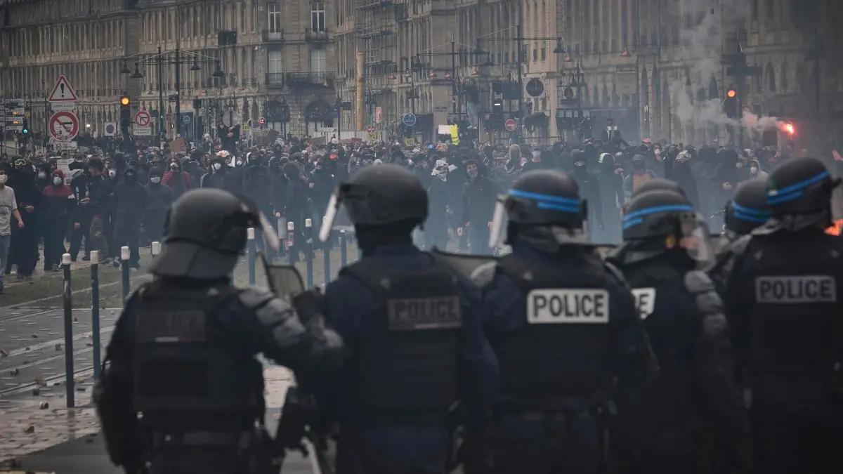 Cientos de miles protestan en Francia, España, Italia y Portugal por el costo de vida