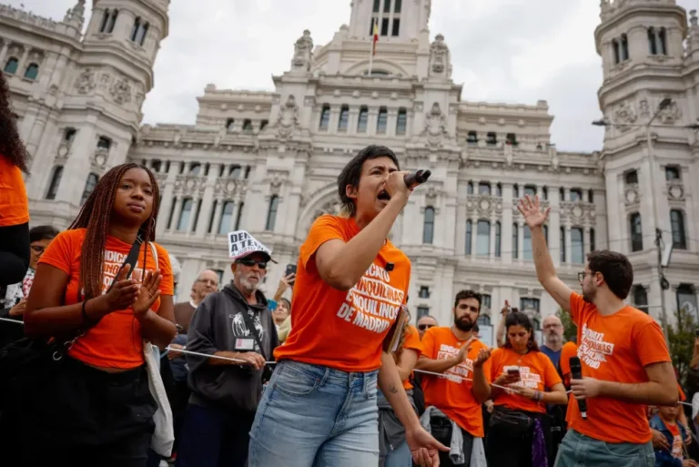 protestas por la vivienda en decenas de ciudades de espana con la mira puesta en la huelga general 2