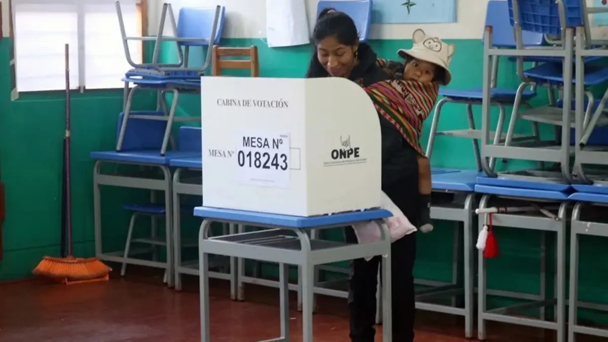 que se juega en sus elecciones regionales y municipales 4 octubre.jpg