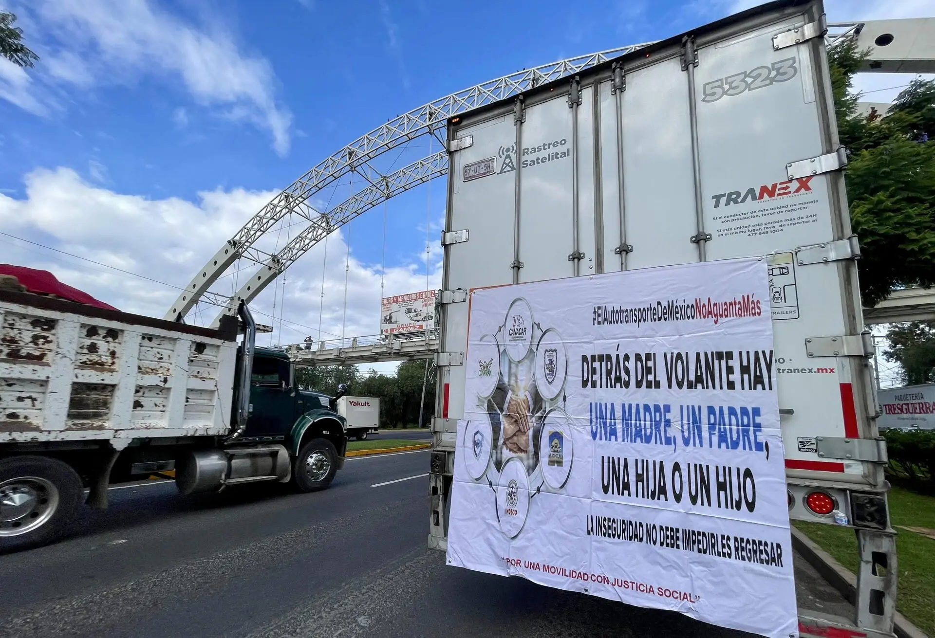 Paro de transportistas en México suma protestas en 19 estados
