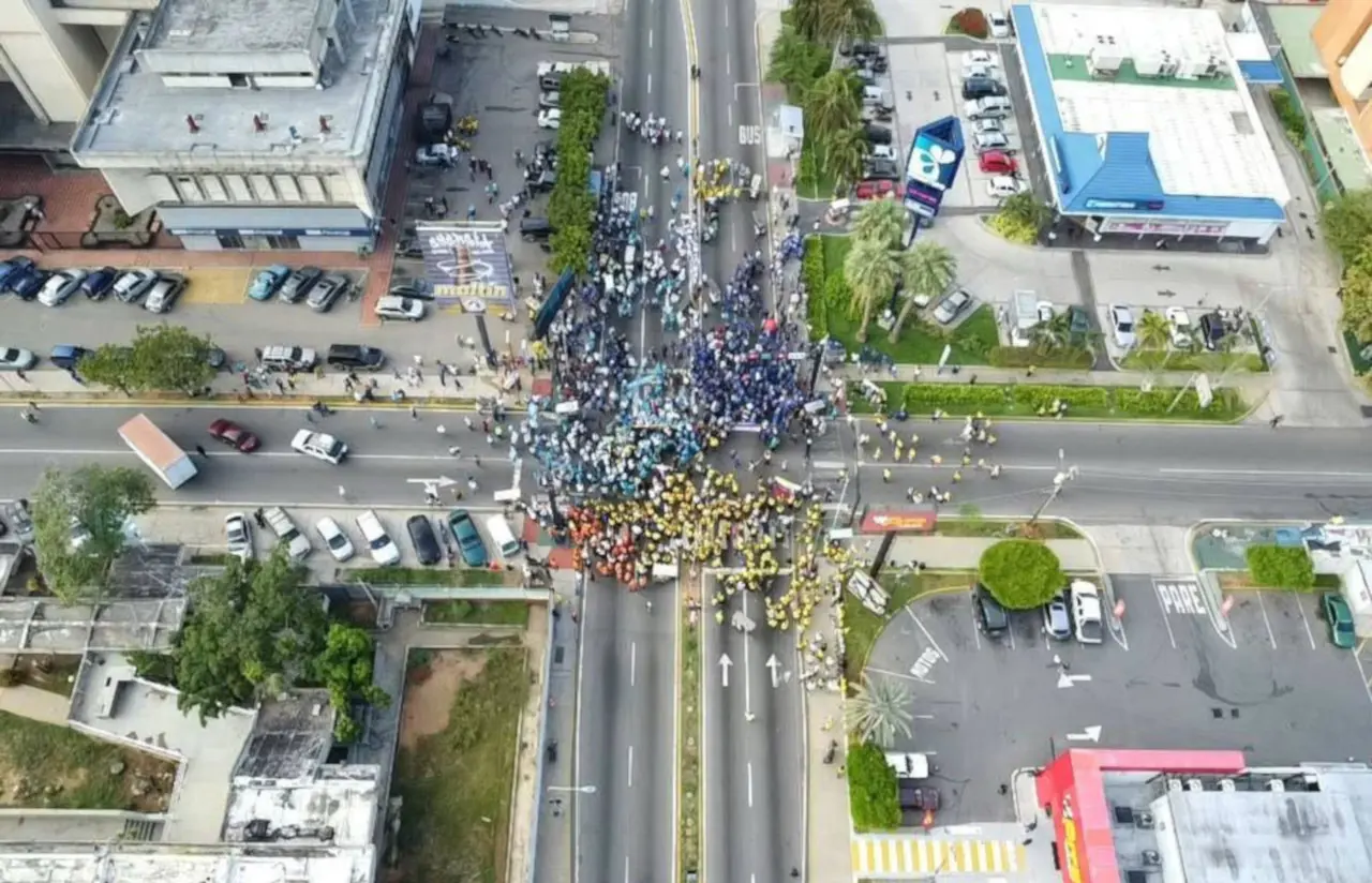 venezuela concentracion01.jpg