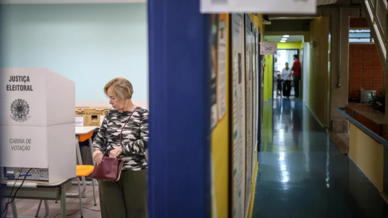 votacion brasil cabina 25oct26