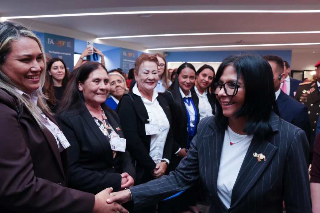 En imágenes: llegada y recibimiento de la Presidenta (E) Delcy Rodríguez a la sede de la FAO en Roma 4 whatsapp image 2026 10 12 at 9 09 40 am